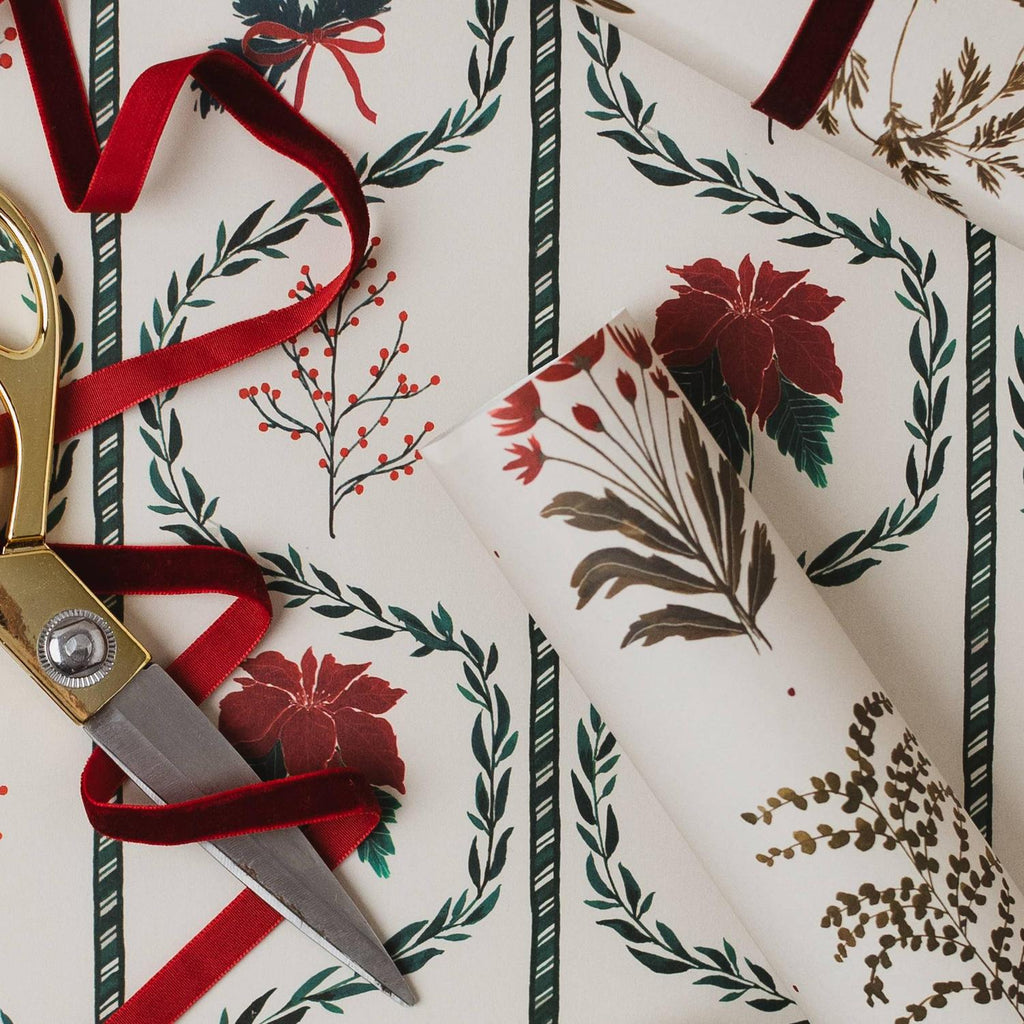 Katie Housley - CHRISTMAS WAVY FLORAL BOTANICAL LUXURY GIFT WRAP